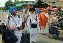 ਪਾਕਿਸਤਾਨ ‘ਚ ਸਥਿਤ ਸਿੱਖ ਗੁਰਧਾਮਾਂ ‘ਚ ਮੱਥਾ ਟੇਕਣ ਤੋਂ ਬਾਅਦ ਵਾਪਸ ਪਰਤਿਆ ਸਿੱਖ ਸ਼ਰਧਾਲੂਆਂ ਦਾ ਵਫ਼ਦ