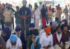 ਚੇਤਨ ਸ਼ਰਮਾ ਦੀ ਗ੍ਰਿਫ਼ਤਾਰੀ ਦੀ ਮੰਗ ਨੂੰ ਲੈ ਕੇ ਨਿਹੰਗ ਸਿੰਘਾ ਨੇ ਧਰਨਾ ਦੇ ਕੇ ਸੜਕ ਨੂੰ ਮੁਕੰਮਲ ਤੌਰ ’ਤੇ ਕੀਤਾ ਜਾਮ