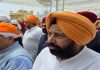 ਭਾਜਪਾ ਦੇ ਨਵ-ਨਿਯੁਕਤ ਰਾਜ ਸਭਾ ਮੈਂਬਰ ਤਰੁਣ ਚੁੱਘ ਤੇ ਪੰਜਾਬ ਭਾਜਪਾ ਦੇ ਪ੍ਰਧਾਨ ਕੇਵਲ ਸਿੰਘ ਢਿੱਲੋਂ ਸ੍ਰੀ ਦਰਬਾਰ ਸਾਹਿਬ ਵਿਖੇ ਹੋਏ ਨਤਮਸਤਕ